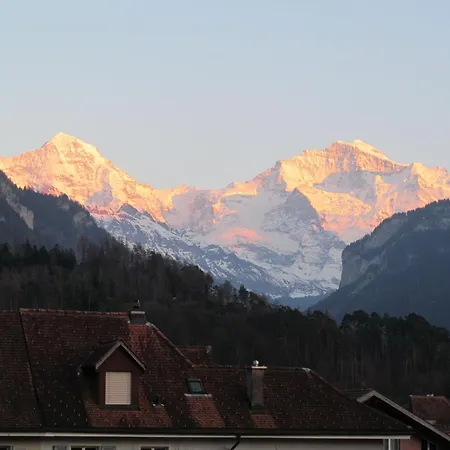 Jungfraublick Og, Interlaken-west At The River Appartamento *